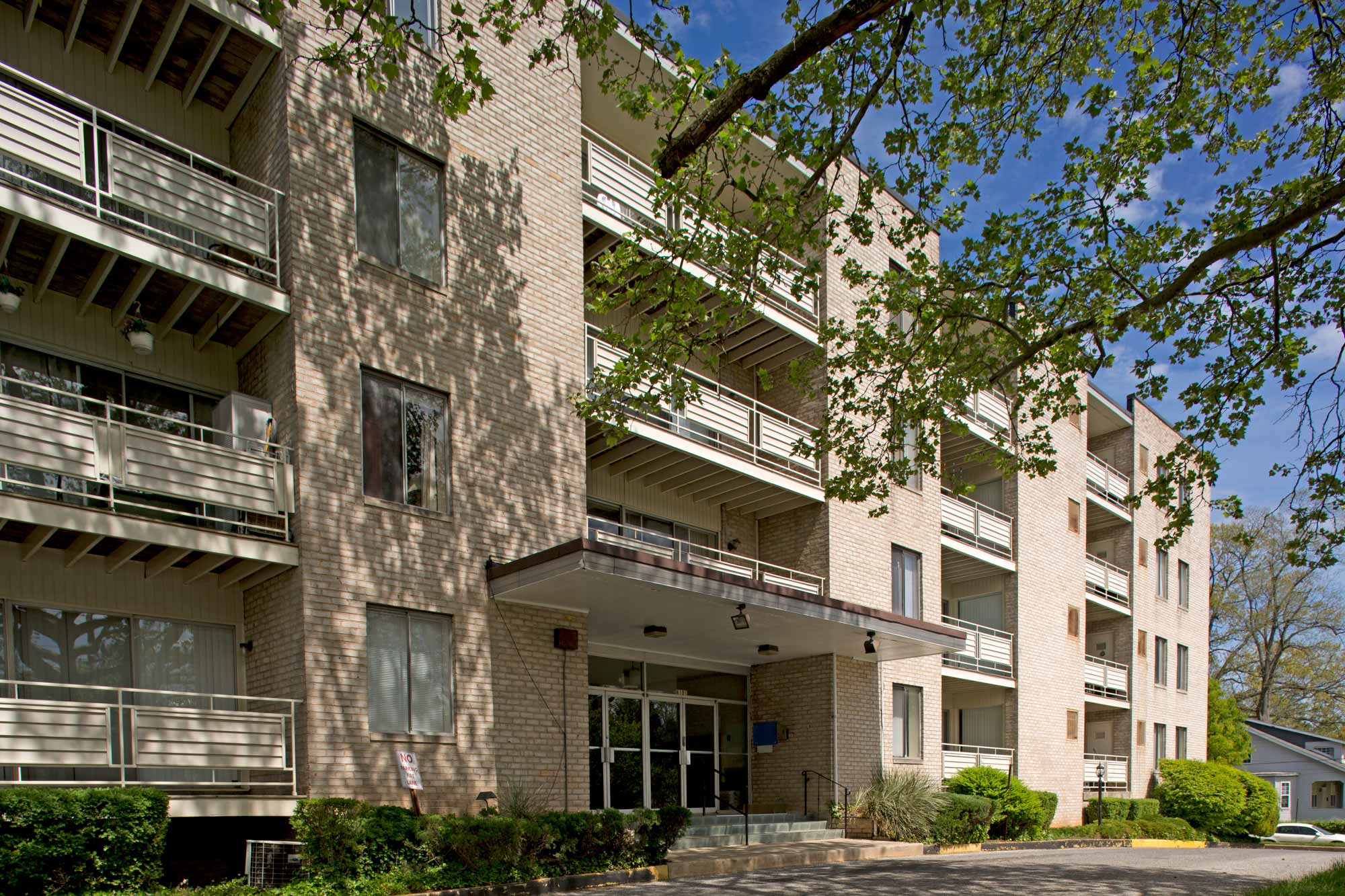 London House in Baltimore, MD Blue Ocean